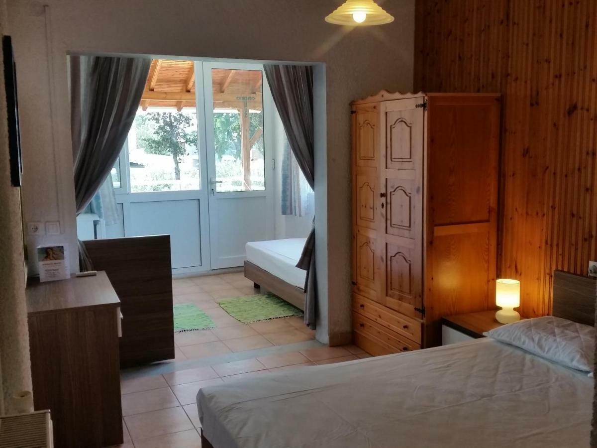 Afroditi Beach Yerakini Eksteriør billede