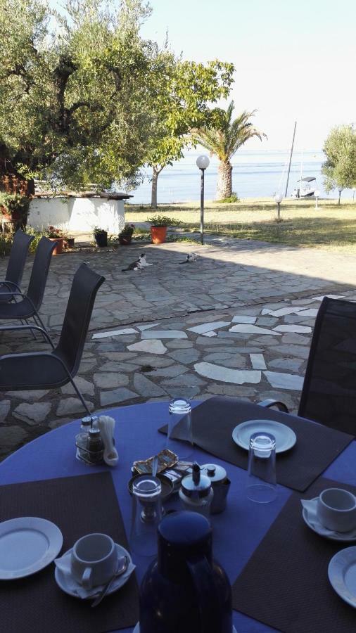 Afroditi Beach Yerakini Eksteriør billede